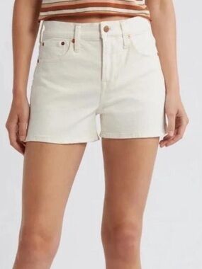 Madewell the perfect Jean short mid length size 33